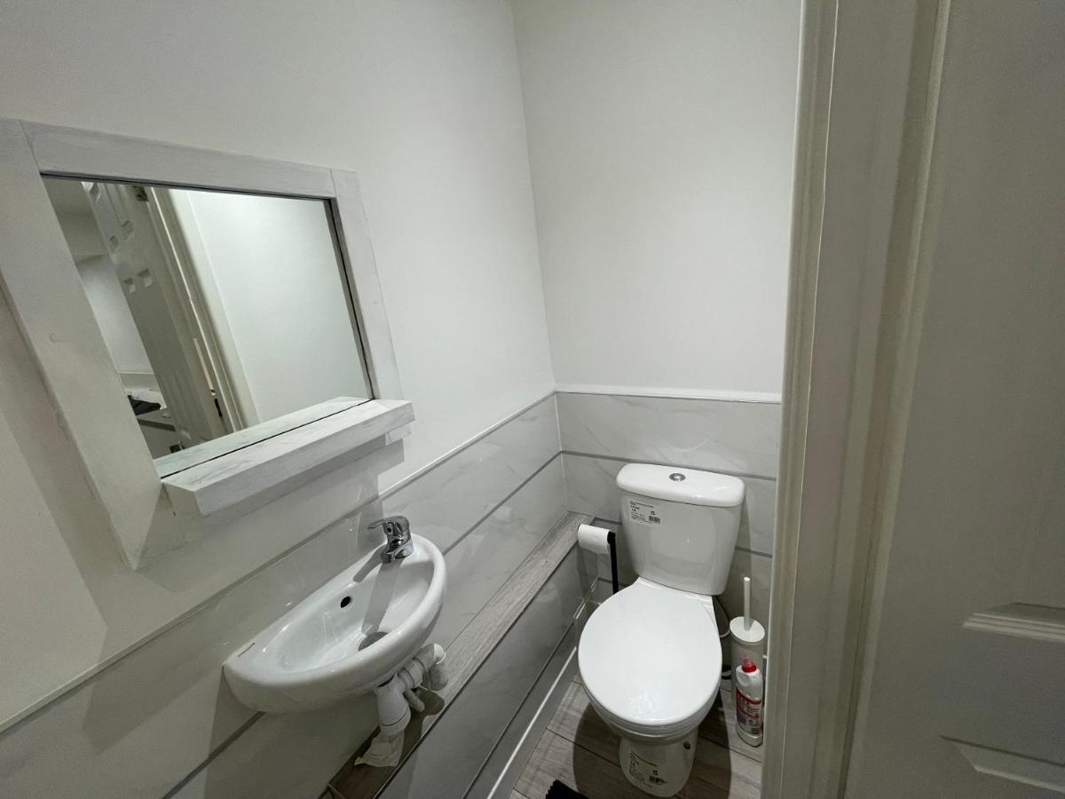 Guest Room-Studio, Woolwich Лондон Экстерьер фото